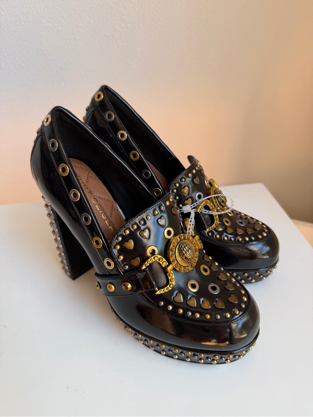 NWT Kurt Geiger Black Patent Loafers with Gold Heart Stud & Grommet Detail Sz 40 - Picture 8 of 15